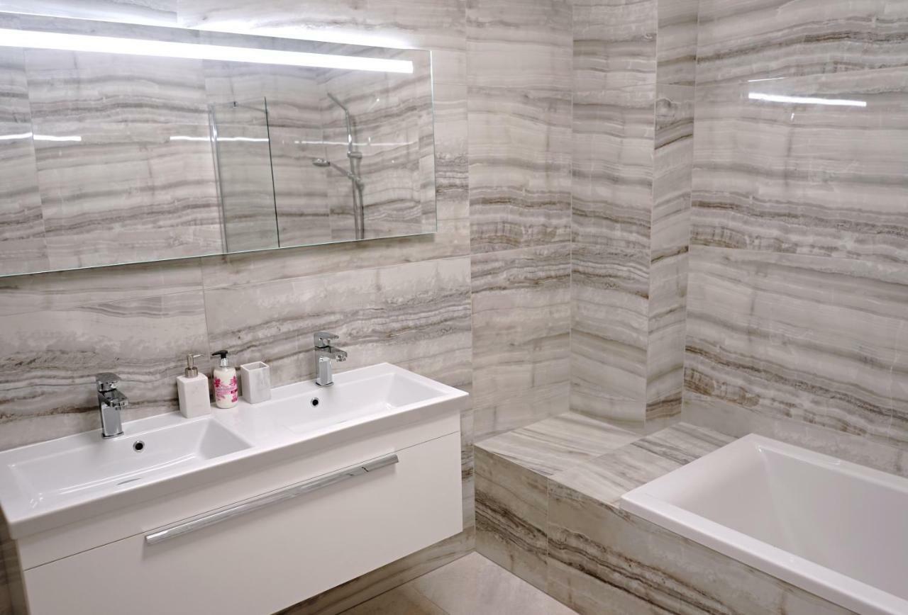 Apartmany Mia 瓦尔季采 外观 照片